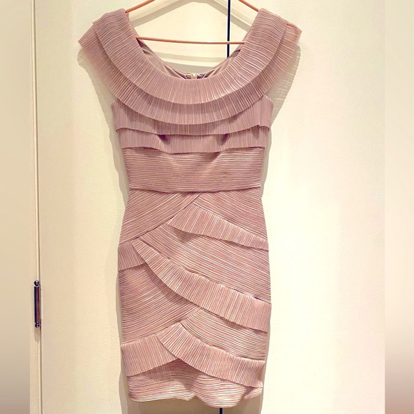 BCBG Max Azria dusty rose body con dress - Picture 2 of 4